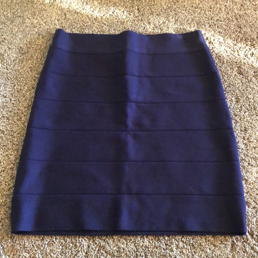 🌿 Bebe skirt